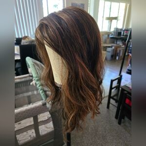 Selfie Mode wig by Raquel Welch